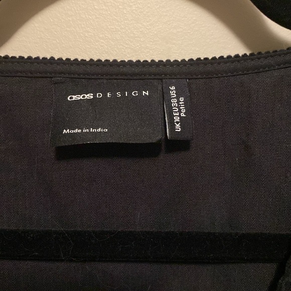 ASOS Design cotton & corduroy dress. NWT. Size 6. V neck. Babydoll design. - Picture 4 of 7